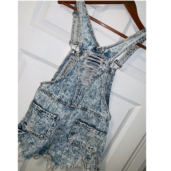 Destroyed Denim Short Overalls - Picture 3 of 4